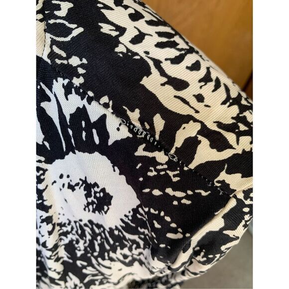 Diane Von Furstenberg Julian Silk Jersey Wrap Dress Black, White Size 6 - Picture 8 of 12